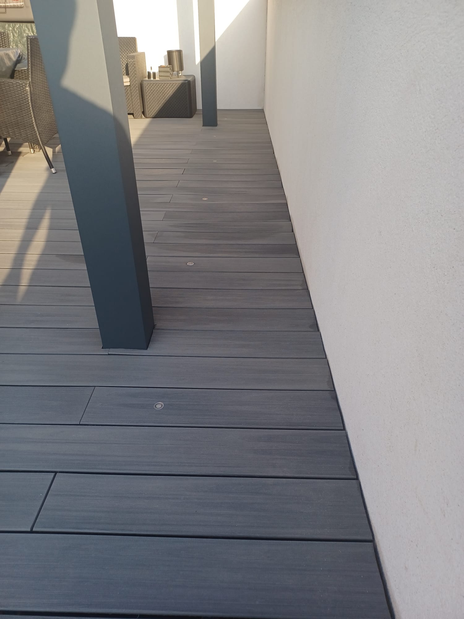 Terrasse en matériau composite - 